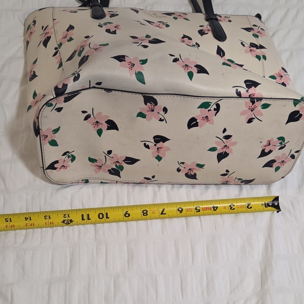 Kate Spade Cream Tote with Pink and Black Floral Design - Picture 3 of 14